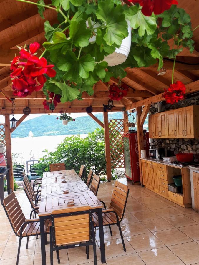 Casa Oana Hotel Ieşelniţa Esterno foto