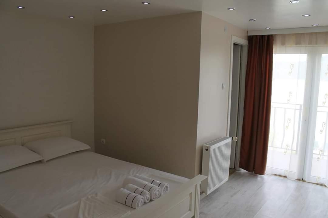 Casa Oana Hotel Ieşelniţa Esterno foto